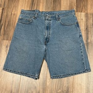 Levi's 550 Relaxed Fit Jean Shorts Size 36